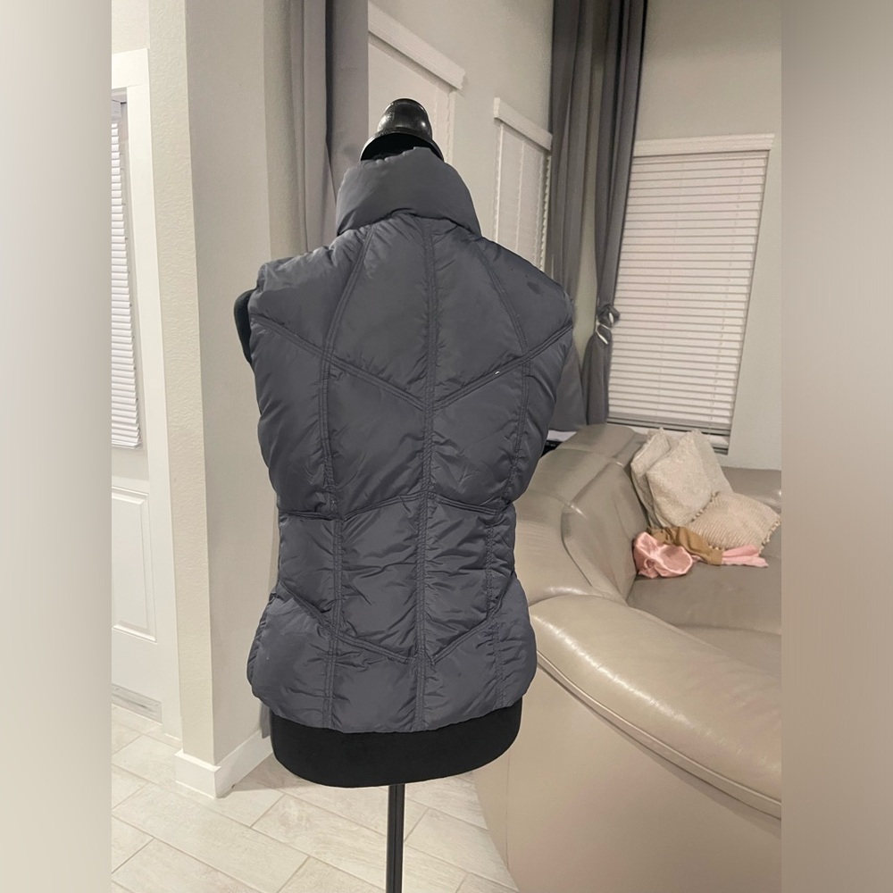 Add Down Puffer zip up Vest US 4 - Picture 4 of 9
